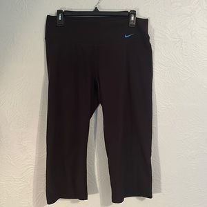 Nike Crop Legging Slight Flair